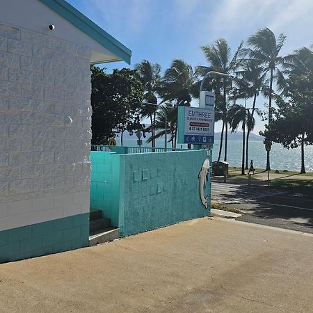 Emthree Seaside Apartments Townsville Exteriör bild
