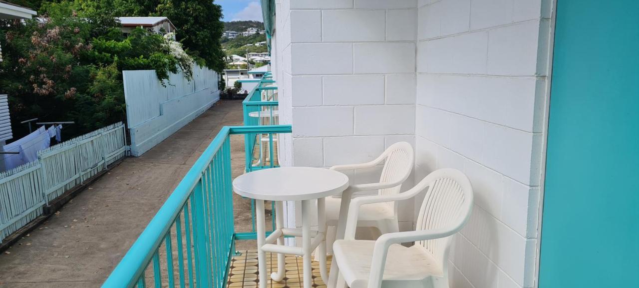 Emthree Seaside Apartments Townsville Exteriör bild