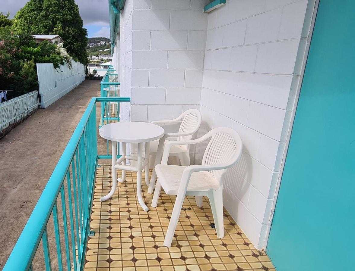 Emthree Seaside Apartments Townsville Exteriör bild